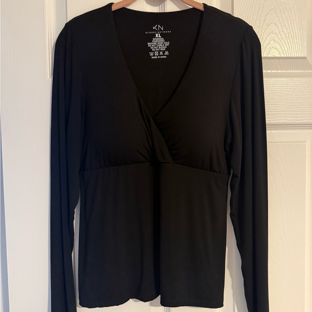 Women's Black V-Neck Top